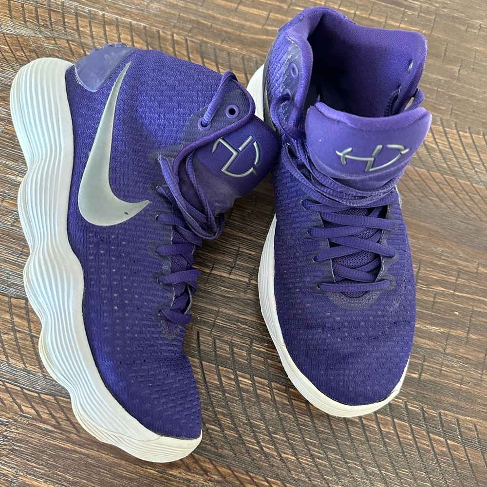 NIKE Women's Hyperdunk 2017 TB Basketball Shoe